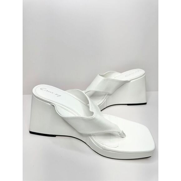Circus by Sam Edelman Sandals Size 9.5 White Slip On Wedge Heel Square Toe - Picture 6 of 9